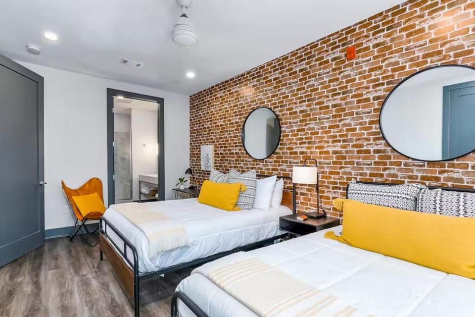 Nashville Oasis at The Muse Modern 2BR with Balcony & Rooftop Views Apartment in Nashville