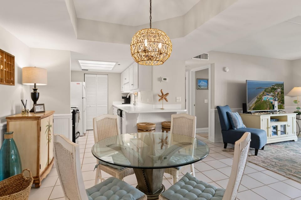 Beach Club, Unit 134 House in Saint Simons Island