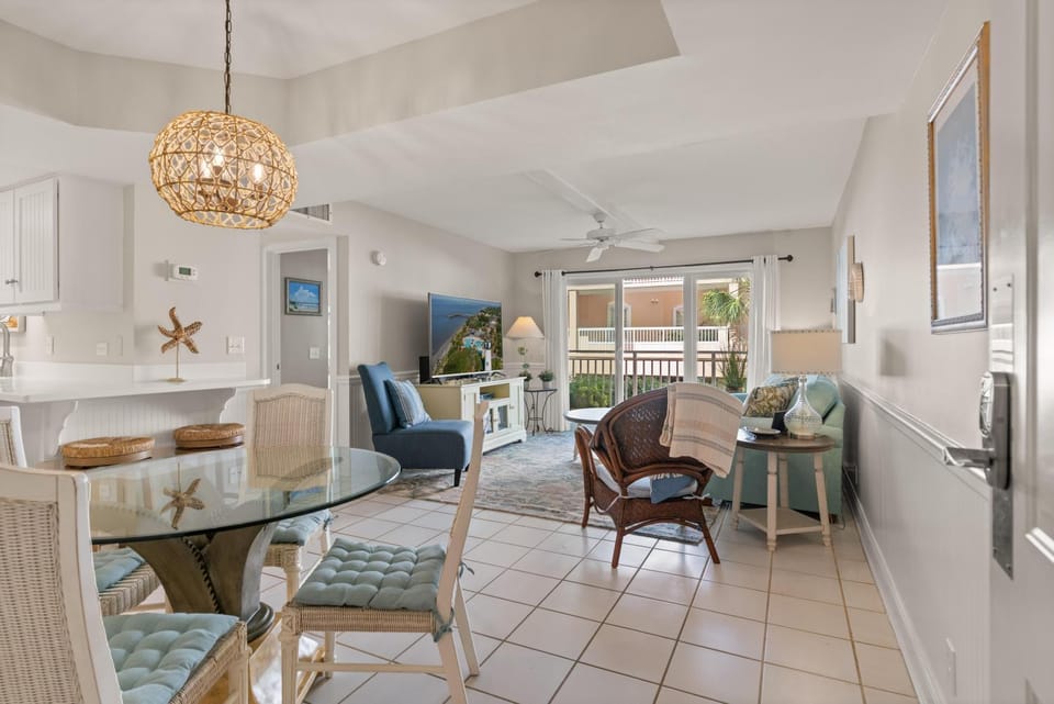 Beach Club, Unit 134 House in Saint Simons Island