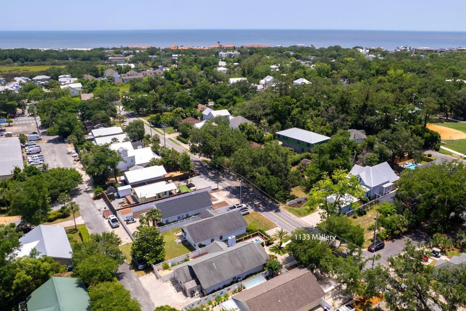 Point Five - 1133 Mallery St House in Saint Simons Island