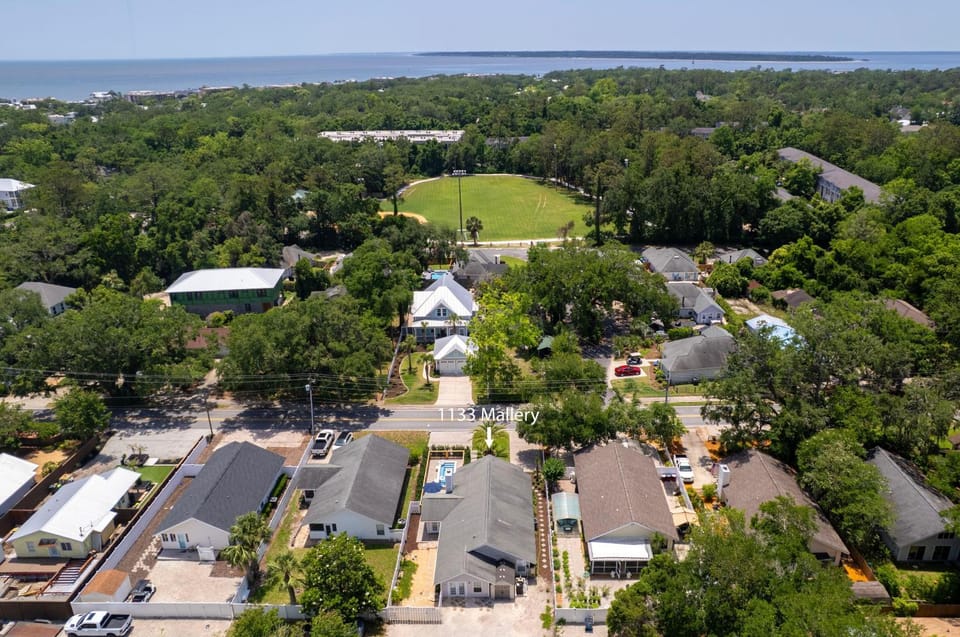 Point Five - 1133 Mallery St House in Saint Simons Island