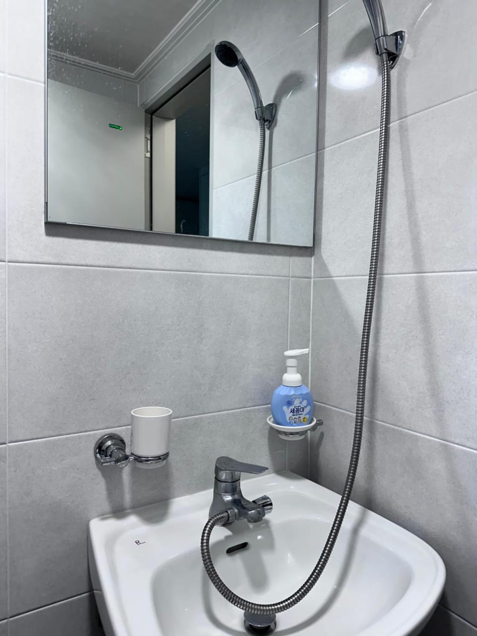 C- an apartment-style accommodation in Seoul - Bongcheon Station Apartment in Gyeonggi-do