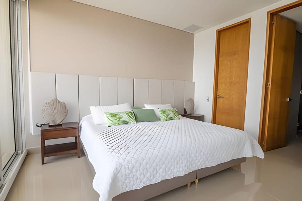 Luxurious 1 Bd Apt on the 17th Floor - H2 Hyatt Apartment in Cartagena