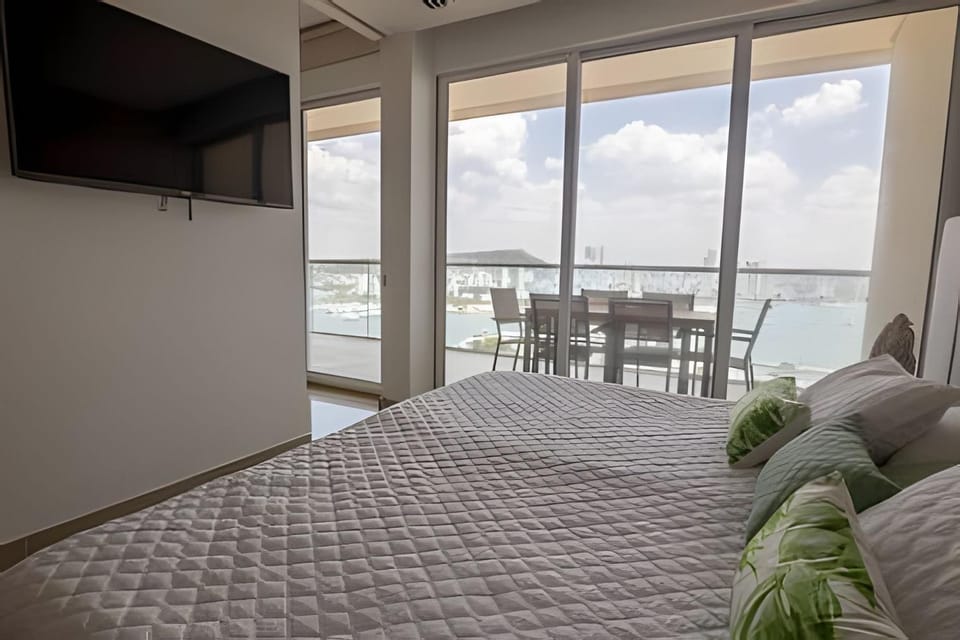 Luxurious 1 Bd Apt on the 17th Floor - H2 Hyatt Apartment in Cartagena