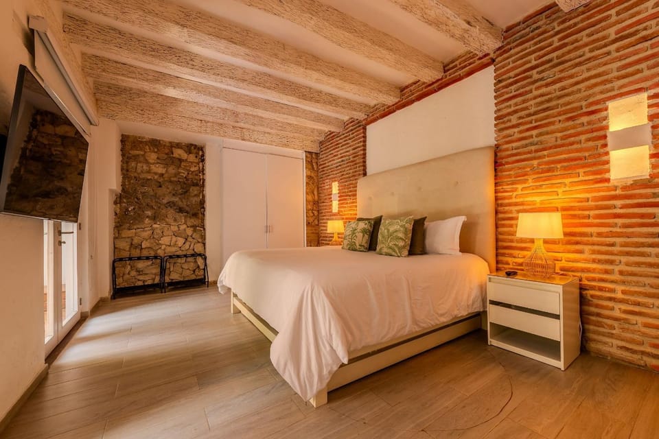 Casa Bovedas - 5 Bedroom Paradise House in Cartagena