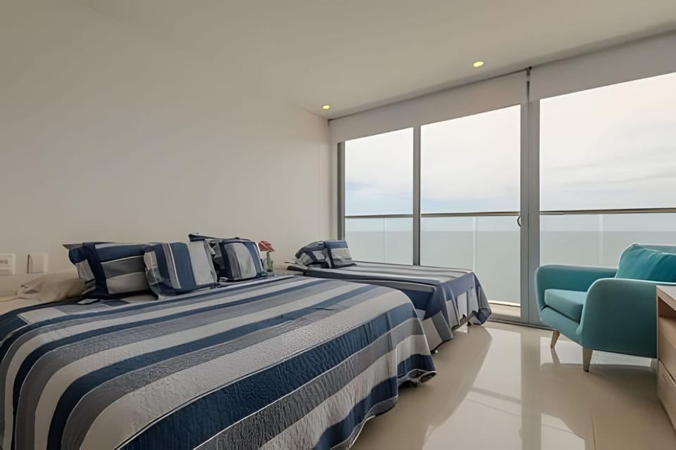 Spectacular Ocean View in Morros City, 19th Floor Apartment in Cartagena