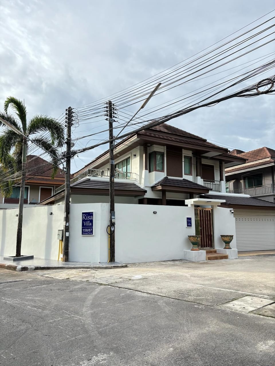 RisaVilla Phuket - 4BR Pool Villa near Patong Beach Villa in Patong
