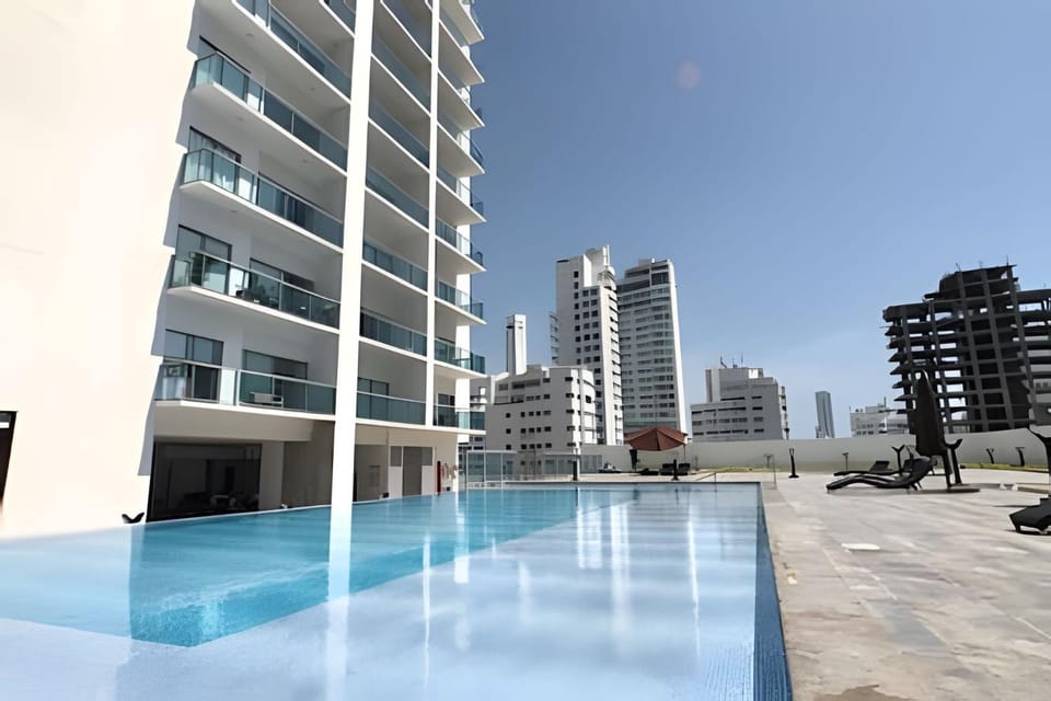 Luxurious 1 Bedroom Apt 19th Floor - Infinitum Apartment in Cartagena