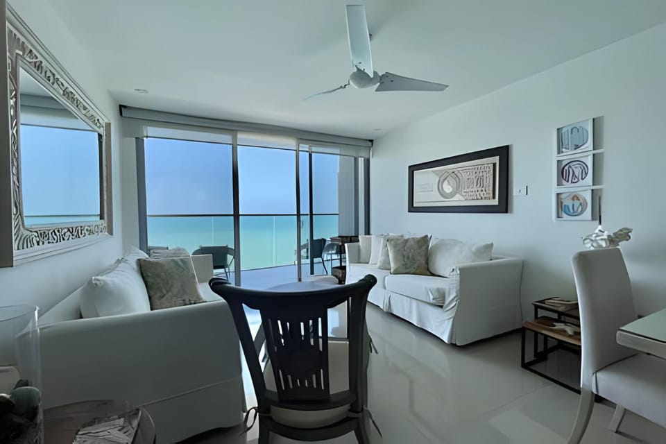 Luxurious 2-bd Apt on the 20th Floor - Morros City Apartment in Cartagena