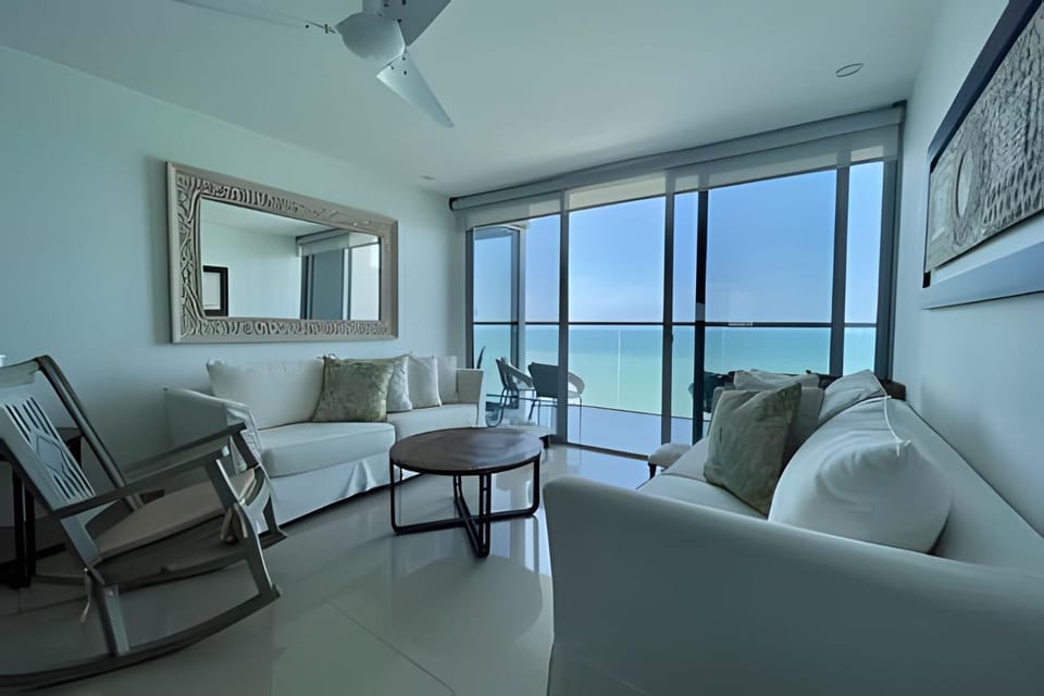 Luxurious 2-bd Apt on the 20th Floor - Morros City Apartment in Cartagena