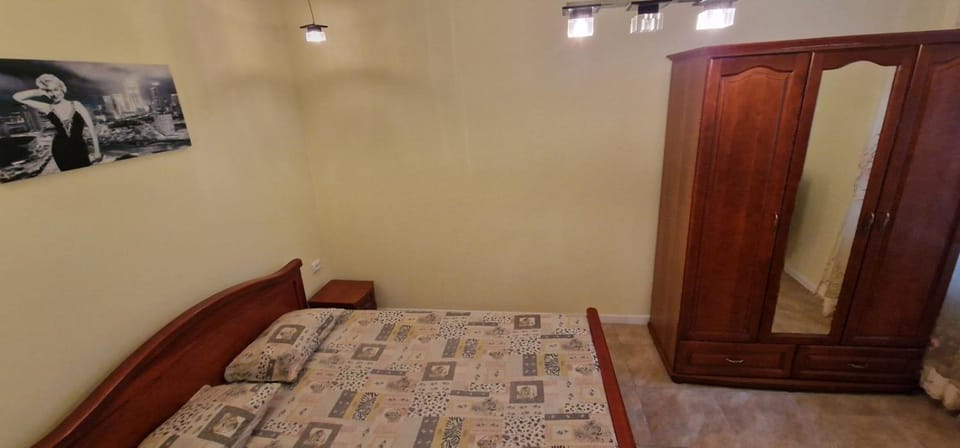 Центр коло парку Apartment in Lviv