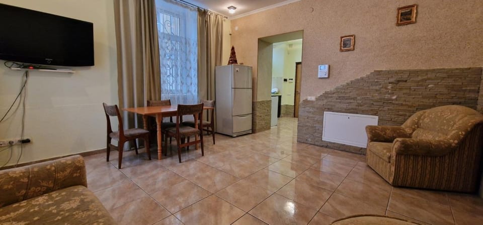 Центр коло парку Apartment in Lviv