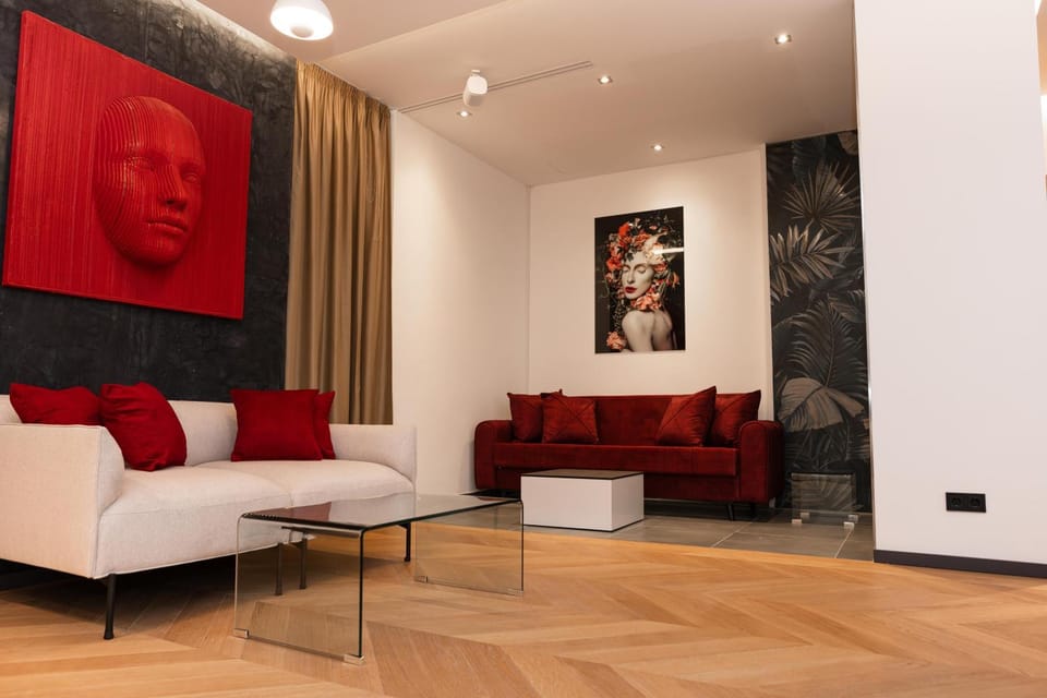 Living room, Seating area