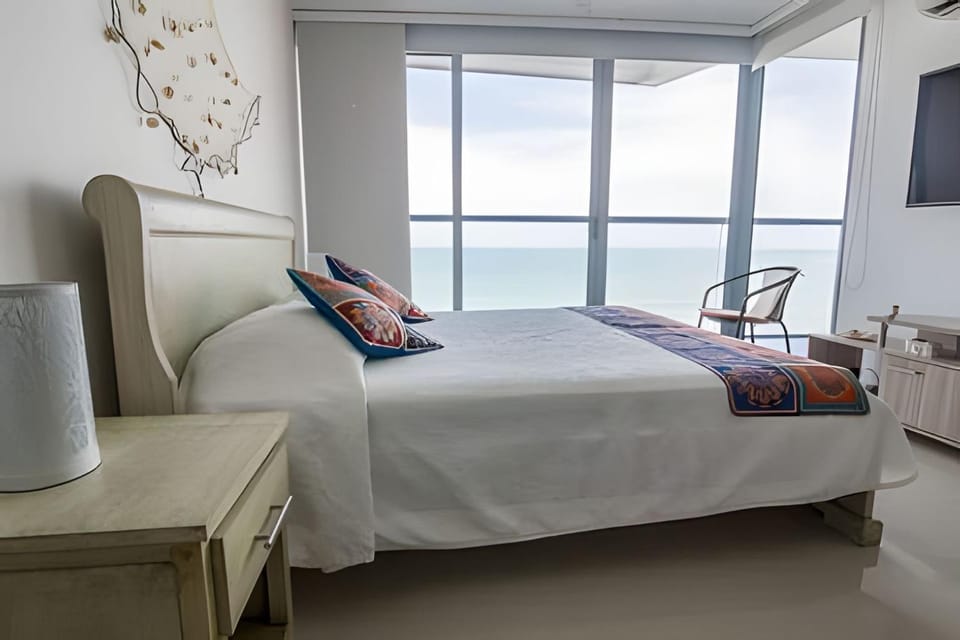 Morros City - Spectacular Ocean View Apt, 8th Floor Apartment in Cartagena
