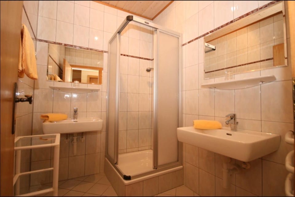 Bathroom, Living room