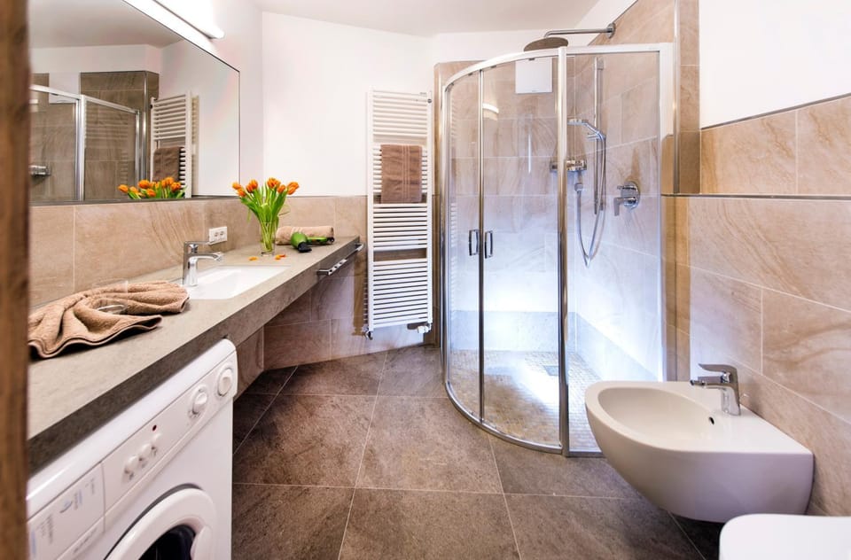 Bathroom, Living room