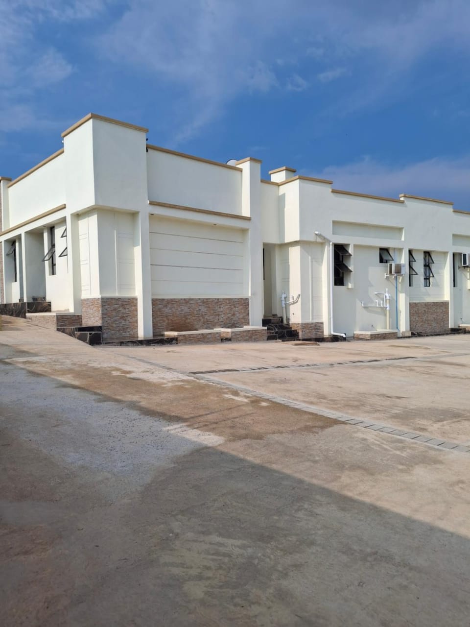 Property building, Day