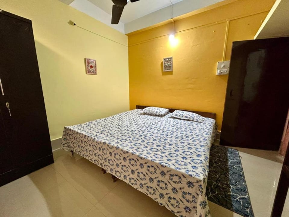 Bed, Bedroom, wardrobe