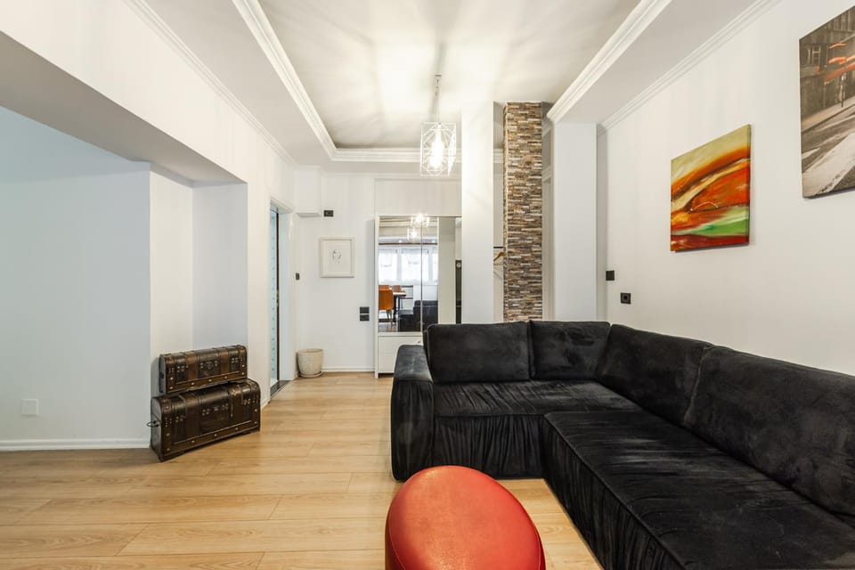 TV and multimedia, Living room, Seating area
