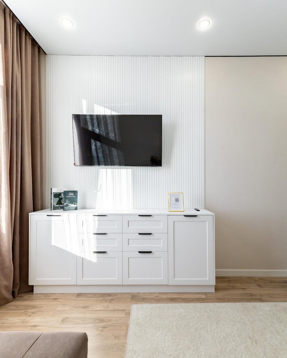 Communal lounge/ TV room, TV and multimedia