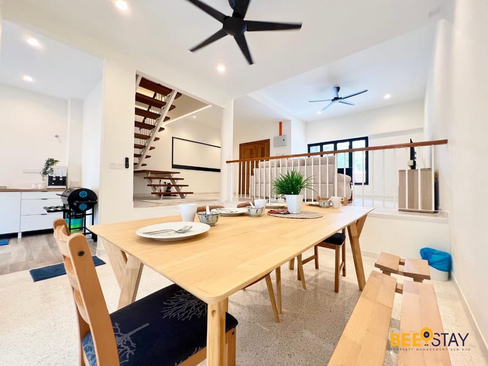 SS2 Landed in Petaling Jaya for 8 Pax Villa in Pahang, Malaysia