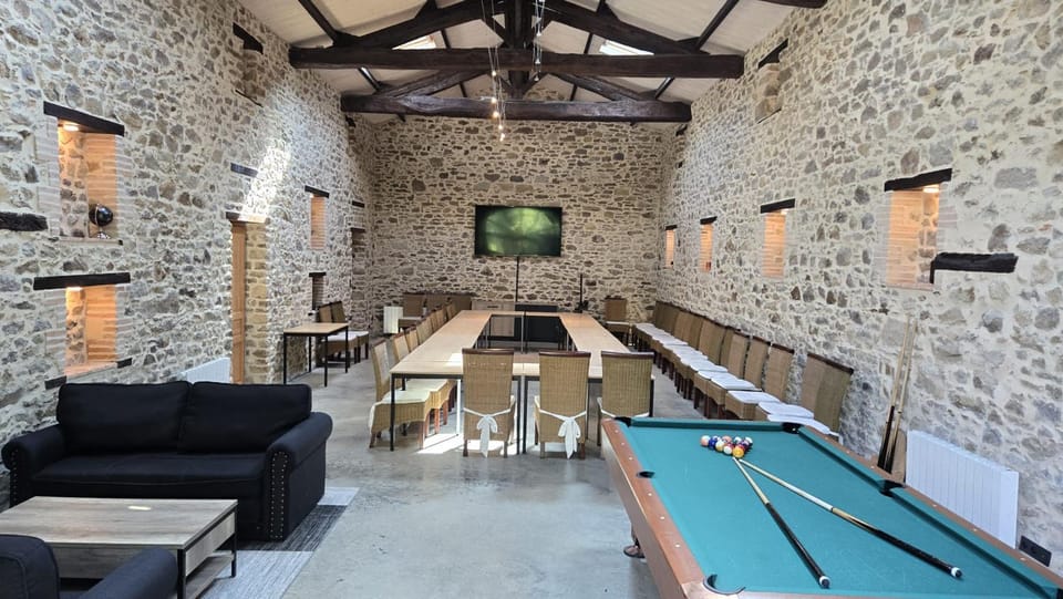 Billiard, Banquet/Function facilities, Meeting/conference room
