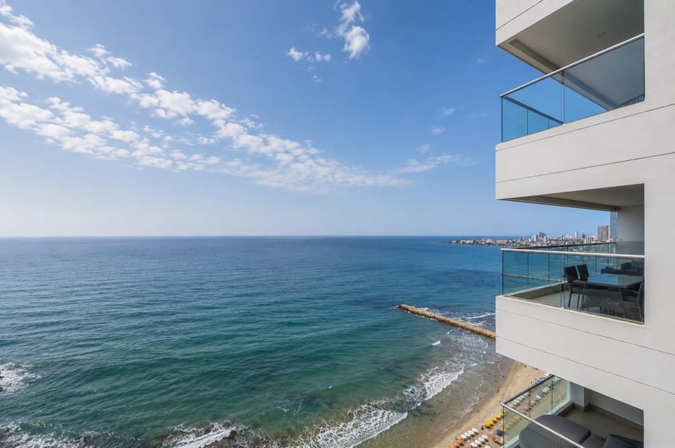 Spectacular apt with Ocean View, 28th Floor! Apartment in Cartagena