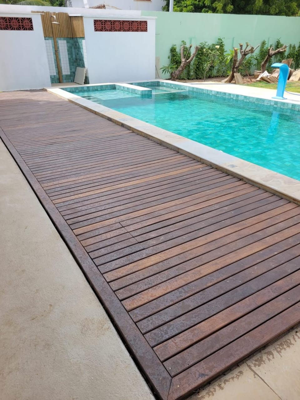 Swimming pool, Swimming pool