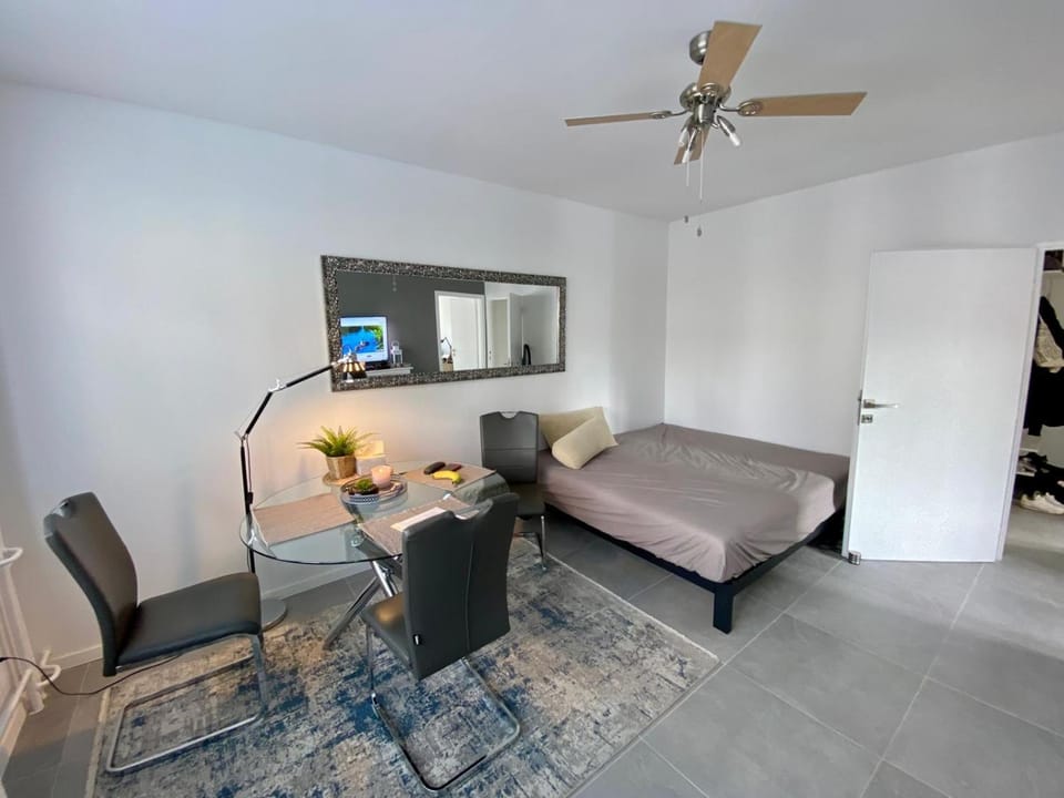 Bývanie pri hrade - apartmán pre 4 Apartment in Bratislava