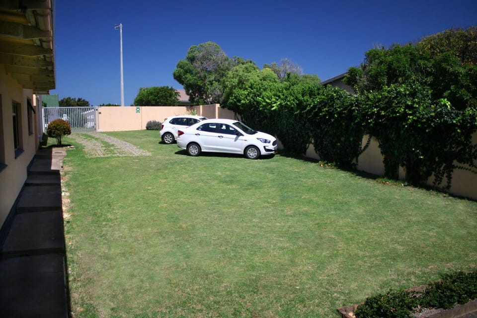 Property building, Area and facilities, Parking