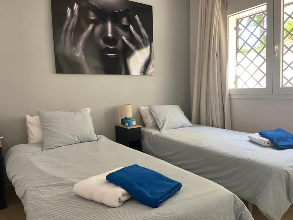 Heaven in Aloha Gardens Apartment in Marbella