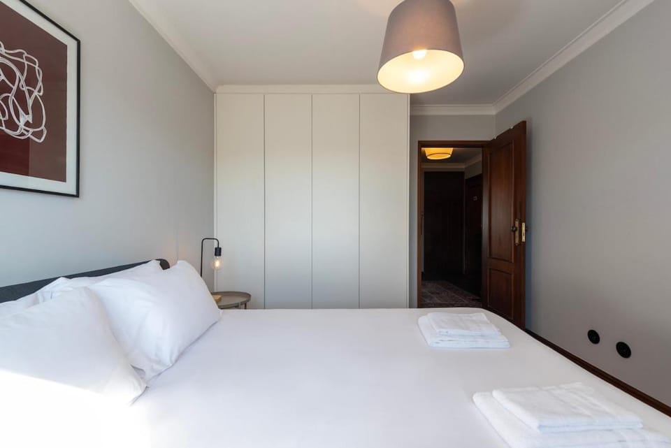 NEW! The Porto Wine Cellars Penthouse Apartment in Vila Nova de Gaia
