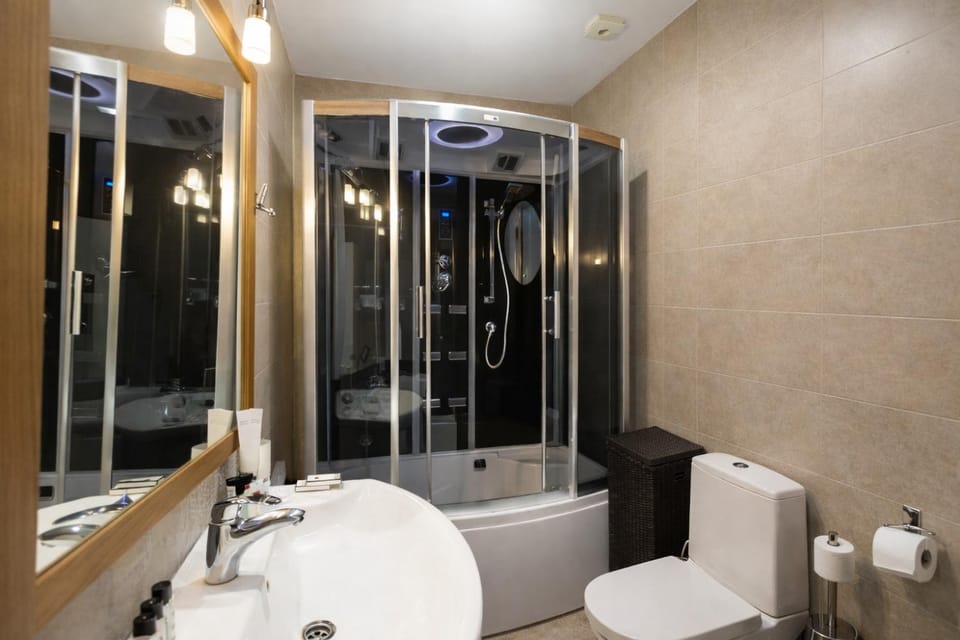 Shower, Toilet, Bathroom