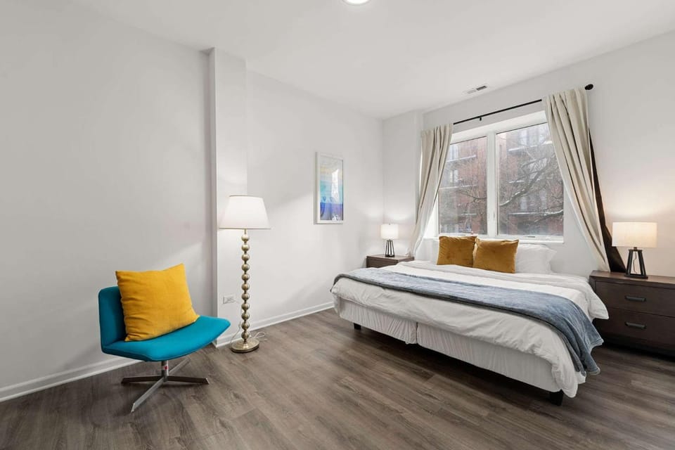 Bed, Photo of the whole room, Bedroom