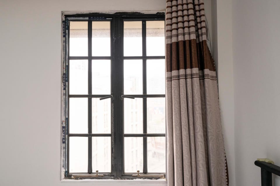 Book and Bed-North Bund Apartment in Shanghai