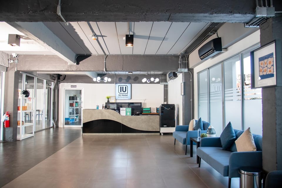 Lobby or reception, Seating area