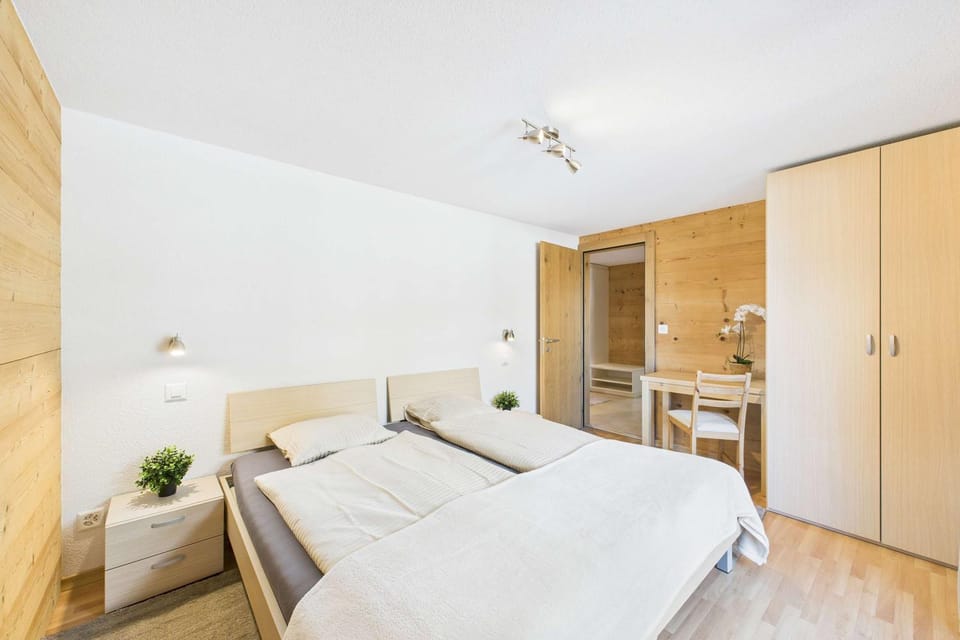 Family-friendly apartment with mountain views Apartment in Canton of Valais