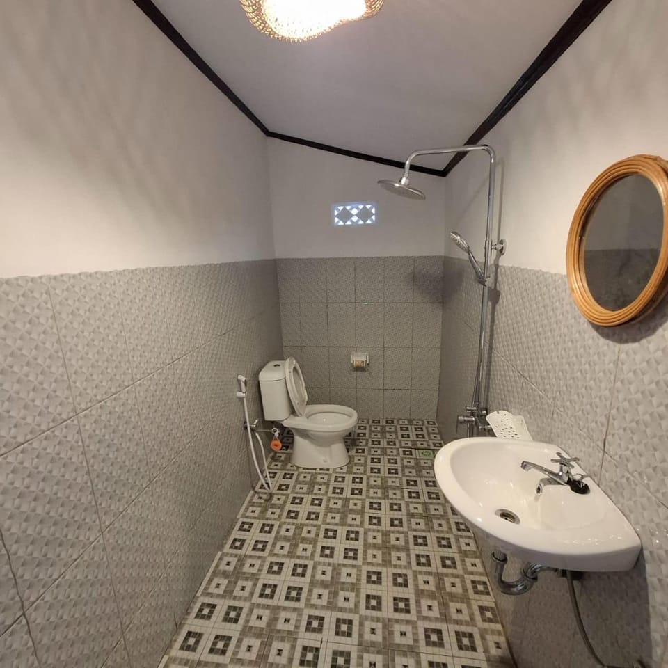 SEAVIEW Bungalow & Resto Apartment in Central Sekotong