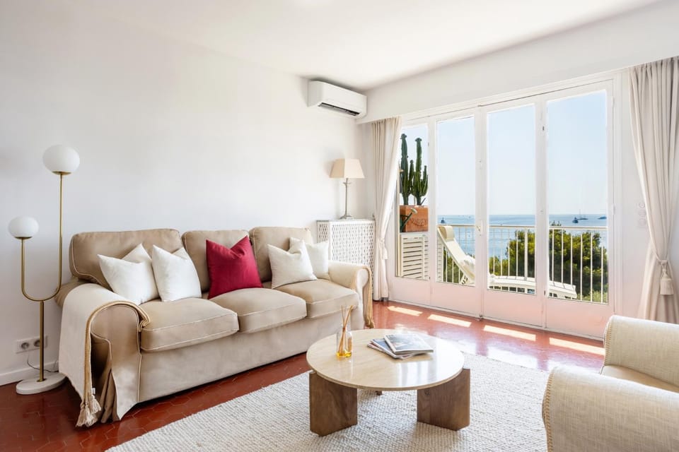 Premium Penthouse with Panoramic Sea View Apartment in Villefranche-sur-Mer