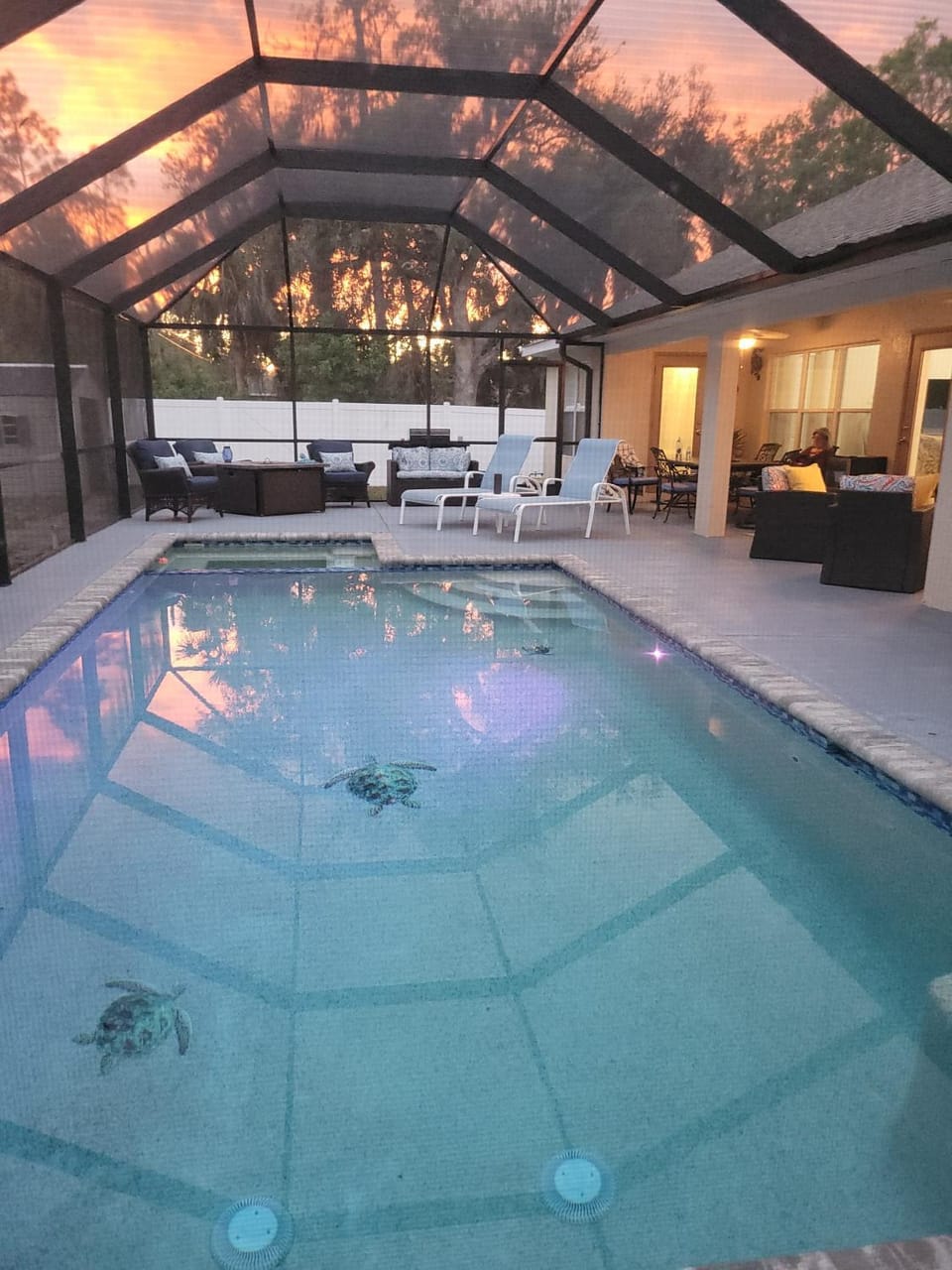 Spacious 4BR Retreat with Heated Pool & Spa House in North Port