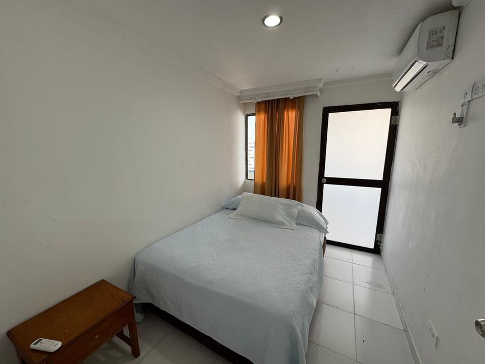 Bed, Photo of the whole room, Bedroom, air conditioner