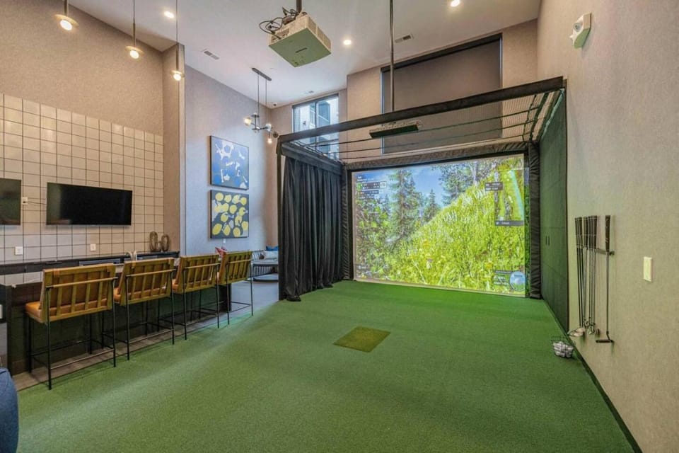 Luxury Apartment with Pool, Restaurants, Shopping) Apartment in Vestavia Hills