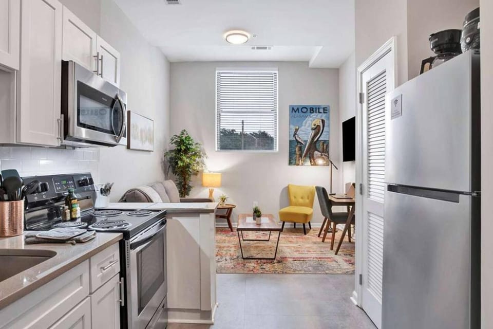 Beautiful 1 BR Renovated Apt in downtown Apartment in Mobile