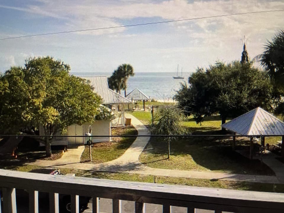 Condo 326 Apartment in Cedar Key