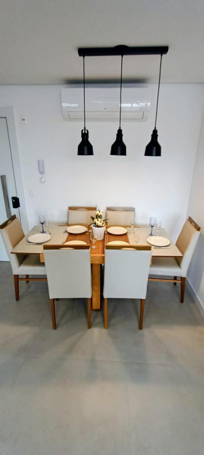 Seating area, Meals