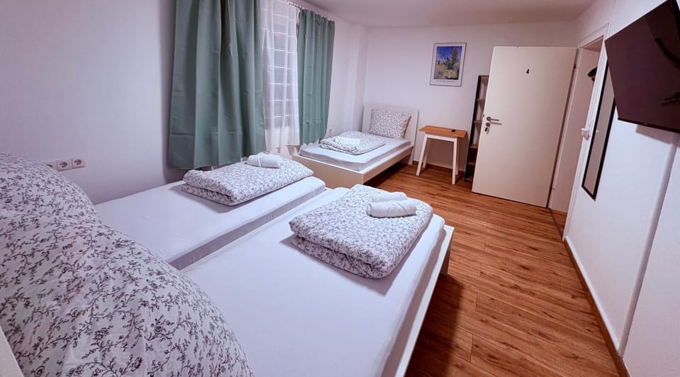 92 City Rooms Vacation rental in Koblenz