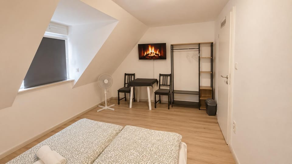 92 City Rooms Vacation rental in Koblenz