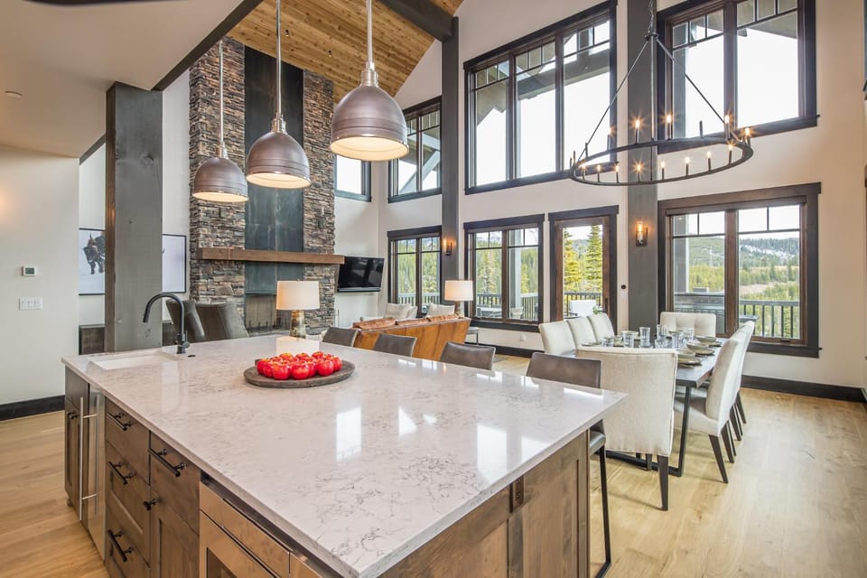 7 Lower Cascade Ridge House in Big Sky