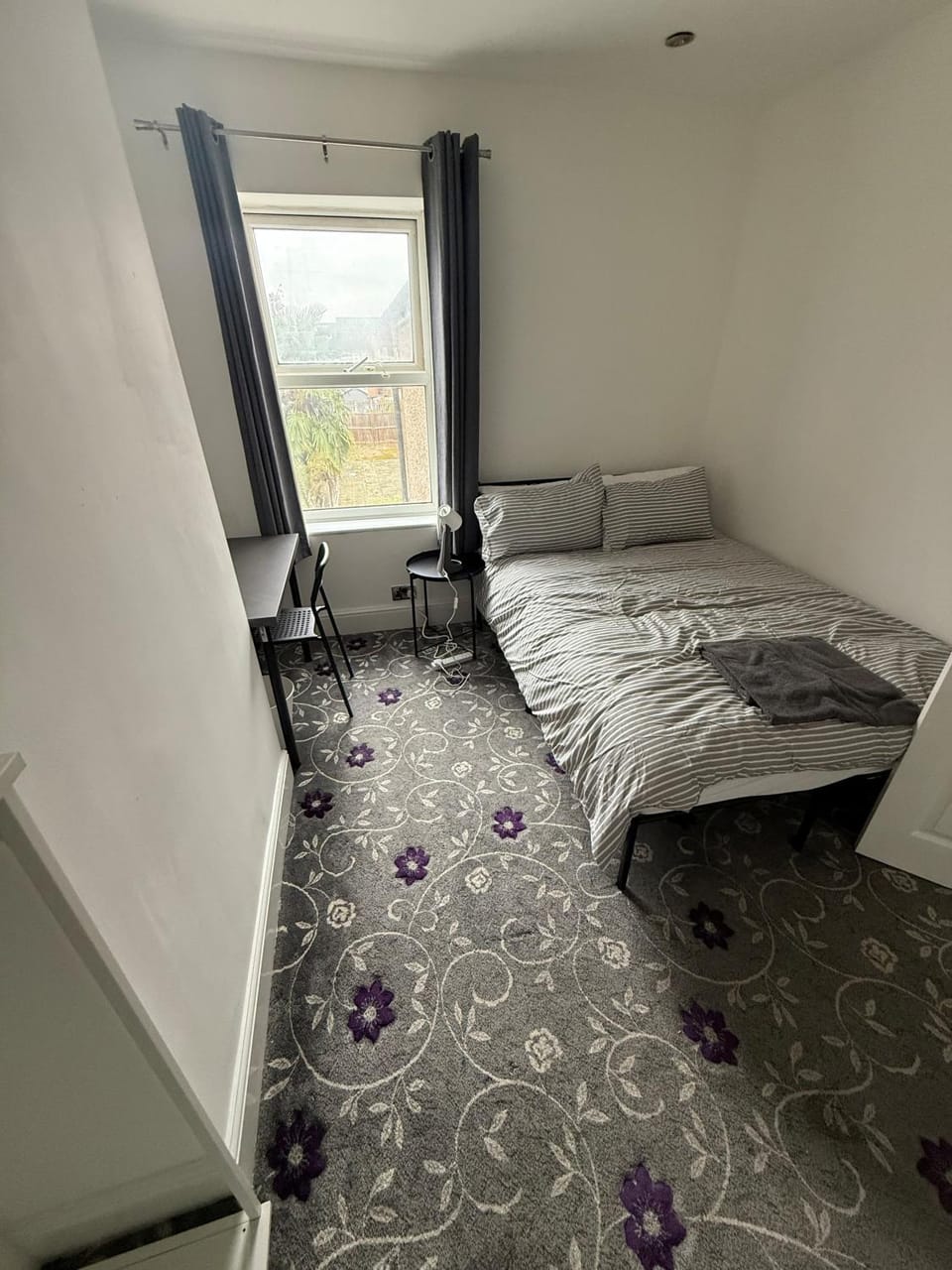 Spacious Comfort Meets Stylish Convenience - Your Perfect 3-Bedroom Apartment in Grays