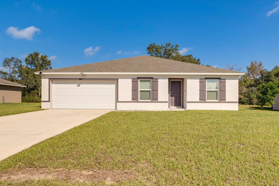 3 Mi to SummerGlen Golf Club: Ocala Getaway! House in Florida